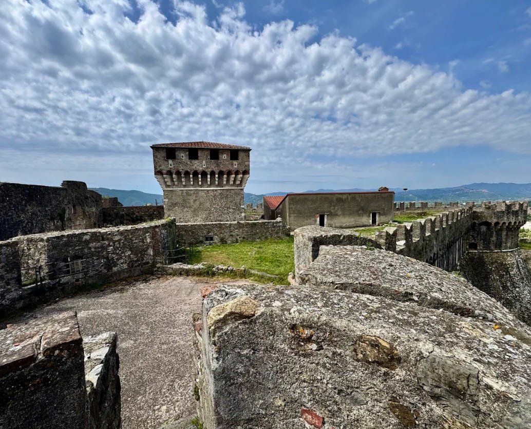 Fortezza di Sarzanello, Italy
